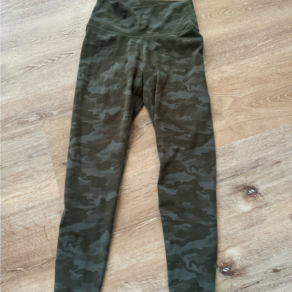 Olive Camo Women's Leggings by colorfulkoala size L. Excellent condition